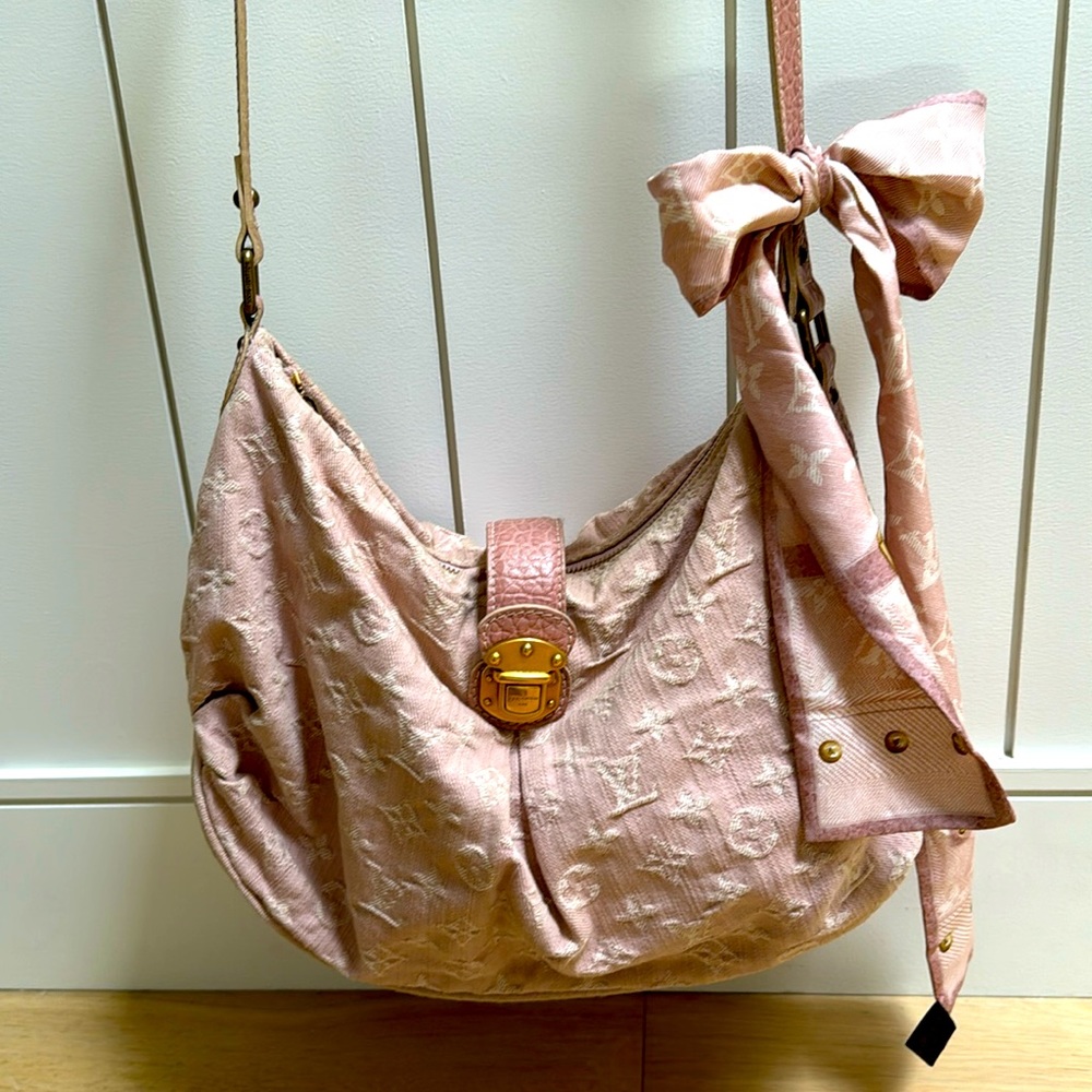 RARE 👜 LOUIS VUITTON 100% AUTHENTIC PINK DENIM SLIGHTLY